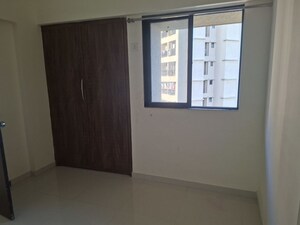 Room in 2 BHK Apartment at Raunak Unnathi Greens, Kasarvadavali – for Rent