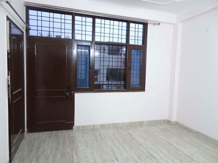 Room, rwa-apartments-sector-20 2 Bedroom 850 Sq.Ft. Builder Floor In Sector 20 Noida 9787925