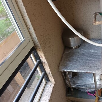 Furnished Amenities in 2 BHK Apartment at Raunak Unnathi Greens, Kasarvadavali – for Rent