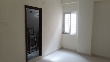 Room in 2 BHK Apartment at SVS Ample Homes, Chanda Nagar – for Sale