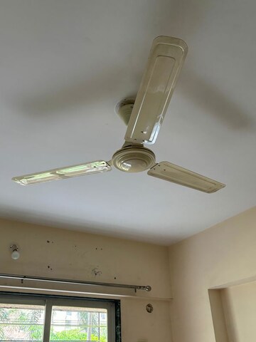 Furnished Amenities in 2 BHK Apartment at Raunak Unnathi Greens, Kasarvadavali – for Rent