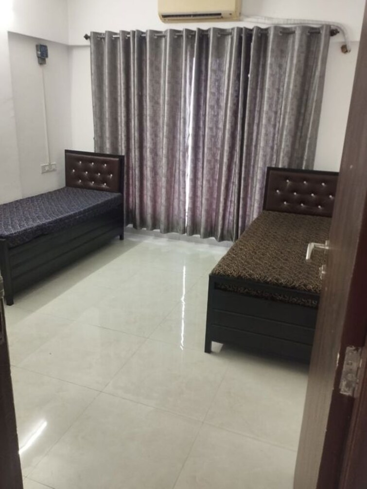 Bedroom, azad nagar Pg For Girls In Azad Nagar 9775014