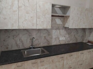 Kitchen in 2 BHK Independent House at Gomti Nagar – for Rent