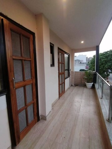 Balcony in 2.5 BHK Apartment at DLF Cyber Park, Sector 20 – for Rent