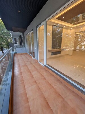 Balcony in 3 BHK Apartment at DLF Cyber Park, Sector 20 – for Rent