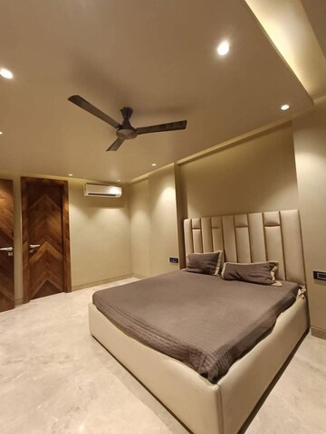 Bedroom in 3 BHK Apartment at DLF Cyber Park, Sector 20 – for Rent