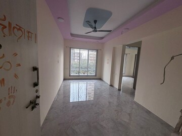 Room in 1 BHK Apartment at Shraddha Pearl, Kannamwar Nagar – for Rent