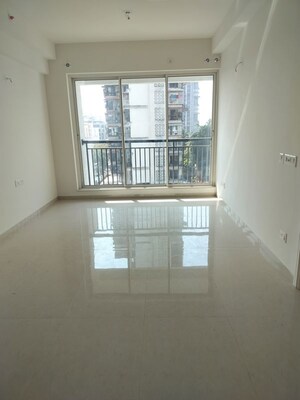 Room in 2.5 BHK Apartment at L&T Seawoods Residences Phase 2, Seawoods – for Rent