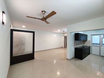 Room in  Apartment at Nitesh Columbus Square, Bellary Road – for Rent