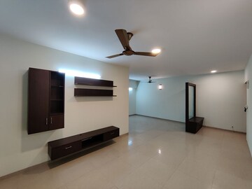 Room in  Apartment at Nitesh Columbus Square, Bellary Road – for Rent