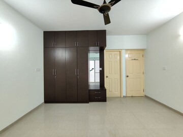 Room in  Apartment at Nitesh Columbus Square, Bellary Road – for Rent