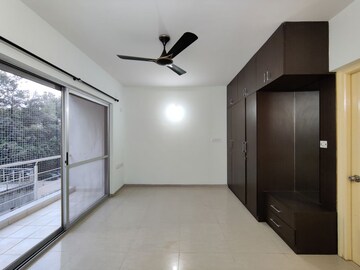 Room in  Apartment at Nitesh Columbus Square, Bellary Road – for Rent