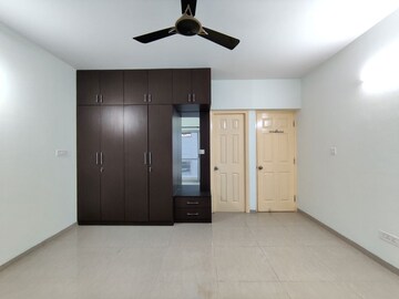 Room in  Apartment at Nitesh Columbus Square, Bellary Road – for Rent