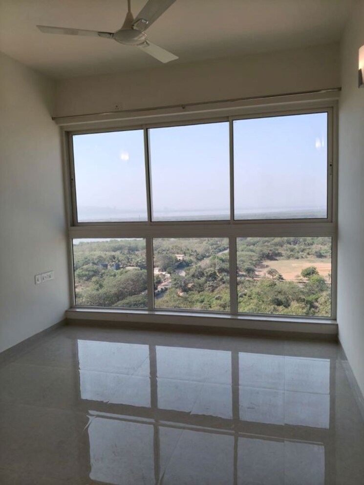 Room, l-t-seawoods-residences-phase-2 3 Bedroom 1050 Sq.Ft. Apartment In Seawoods Navi Mumbai 9788018