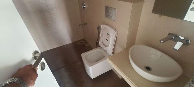 Bathroom, kanakia-silicon-valley 2 Bedroom 666 Sq.Ft. Apartment In Powai Mumbai 9788020