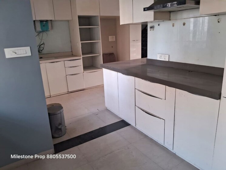 Kitchen, aundh 4 Bedroom 3500 Sq.Ft. Apartment In Aundh Pune 9788031