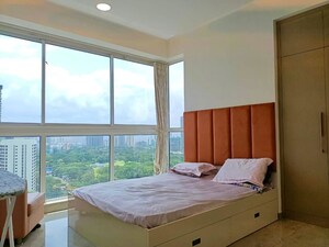 Bedroom in 6 BHK Apartment at Sheth Avalon, Laxmi Nagar – for Sale