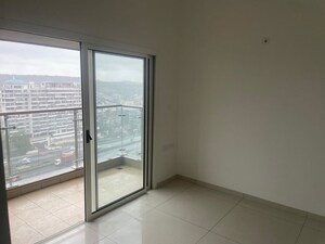 Room in 3 BHK Apartment at Kothrud – for Sale