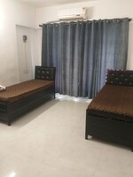 680 Sq.Ft. Pg in Azad Nagar