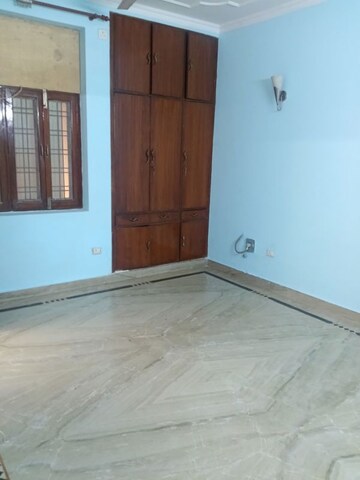 Room in 2 BHK Apartment at RWA Apartments Sector 21, Sector 21 – for Rent