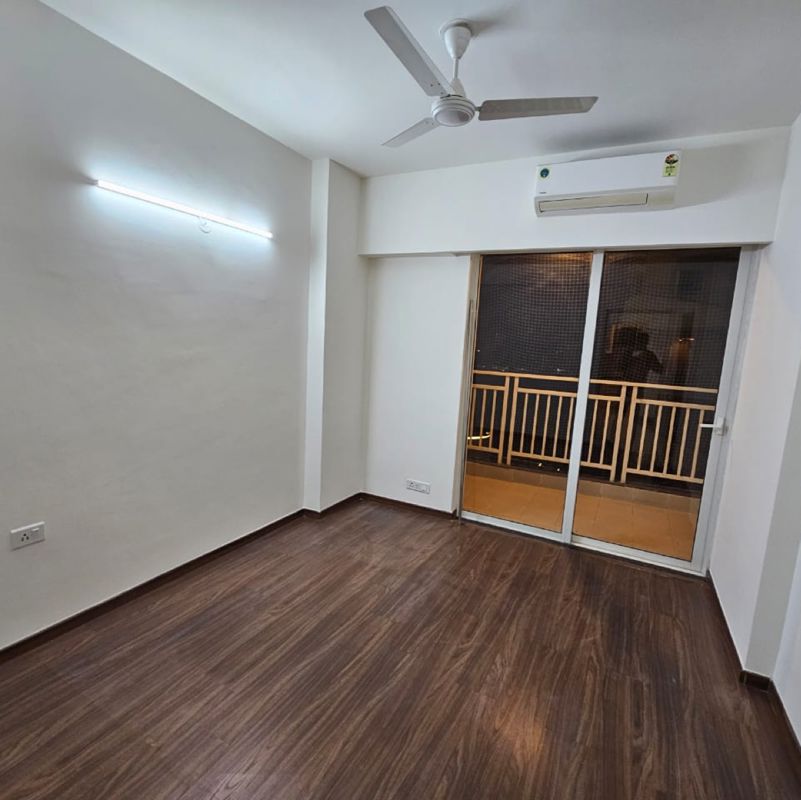 3 BHK Apartment For Rent in Pyramid Altia