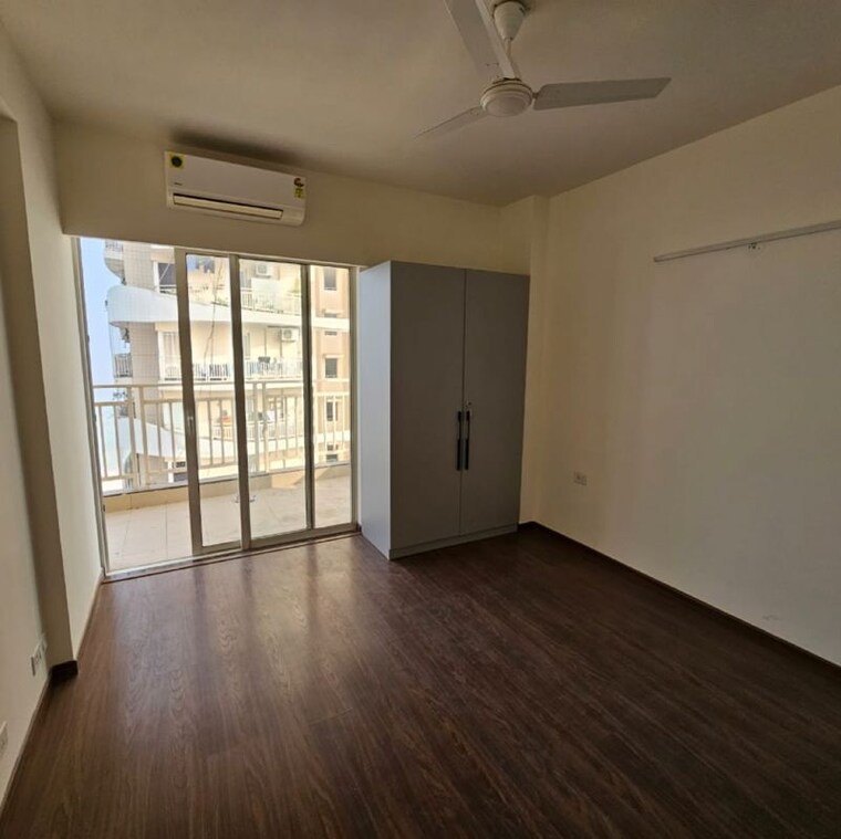 Room, pyramid-altia 3 Bedroom 645 Sq.Ft. Apartment In Sector 70a Gurgaon 9788087