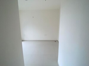 Furnished Amenities in 2 BHK Apartment at Lodha Woods, Kandivali East – for Rent