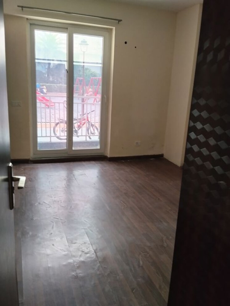 Room, bptp-spacio 2 Bedroom 1000 Sq.Ft. Apartment In Sector 37d Gurgaon 9788093