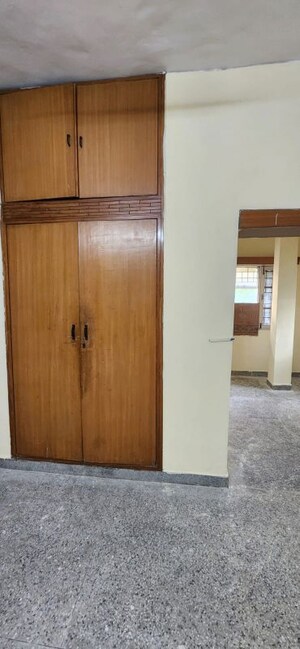 Room in 2 BHK Apartment at Vasant Kunj – for Rent