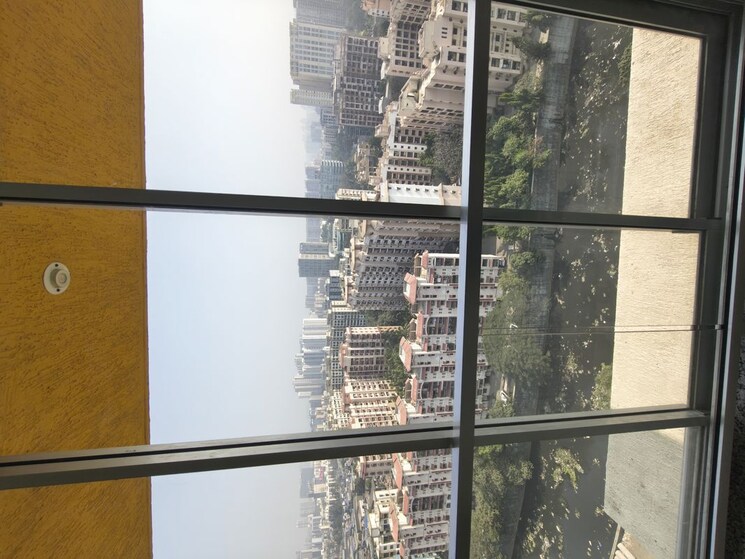 Balcony, naman-premier 1 Bedroom 550 Sq.Ft. Apartment In Andheri East Mumbai 9788135