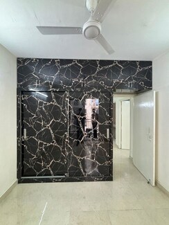 2 BHK Apartment For Rent in Signature The Millennia 3