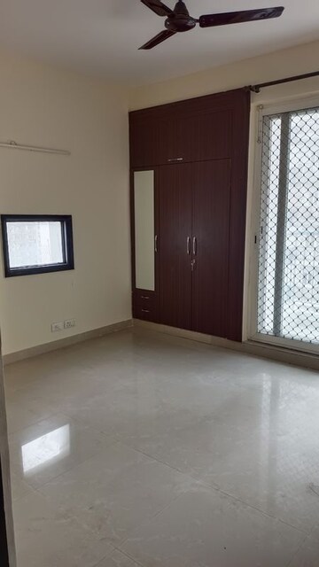 3 BHK Apartment For Rent in Aditya Celebrity Homes, Sector 76