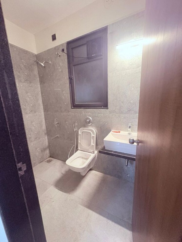 Bathroom, vtp-aethereus 2 Bedroom 663 Sq.Ft. Apartment In Mahalunge Pune 9788166
