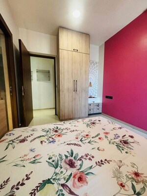 Bedroom in 3 BHK Apartment at Hiranandani Fortune City, New Panvel – for Rent