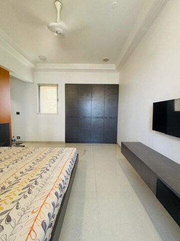 Bedroom in 3 BHK Apartment at Hiranandani Fortune City, New Panvel – for Rent