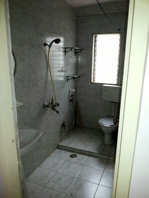 Bathroom in 1 BHK Apartment at Reclamation – for Rent
