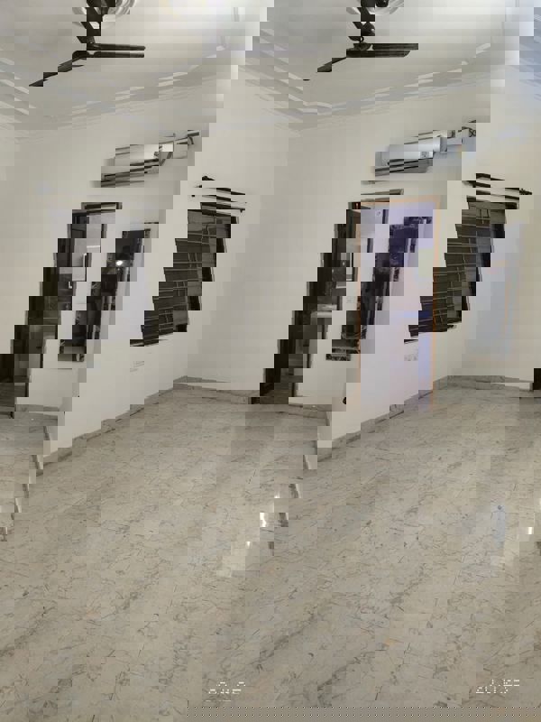 4 BHK + Servant Room Apartment For Sale in Bestech Park View Spa