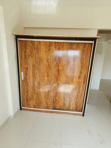 Room in 2 BHK Apartment at Pristine Equilife Homes, Mahalunge Ingale – for Rent