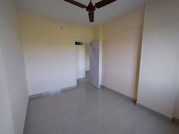 Room in 1 BHK Apartment at Hill Crest Manpada, Manpada – for Rent