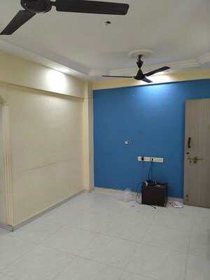 Room in 1 BHK Apartment at Runwal Estate, Dhokali – for Rent