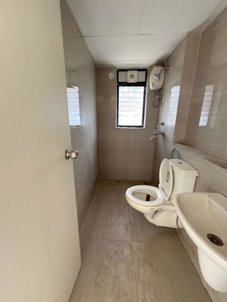 Bathroom, runwal-gardens-phase-i 3 Bedroom 904 Sq.Ft. Apartment In Dombivli East Thane 9788262