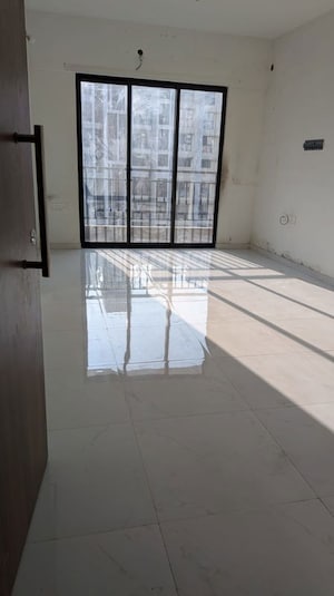 Room in 1 BHK Apartment at Runwal Gardens Phase I, Dombivli East – for Sale