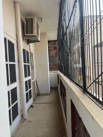 Balcony in 2 BHK Builder Floor at Ansal Royale Casa, Sector 55 – for Rent