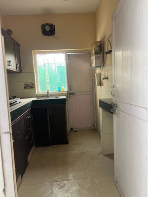 Kitchen in 2 BHK Builder Floor at Ansal Royale Casa, Sector 55 – for Rent