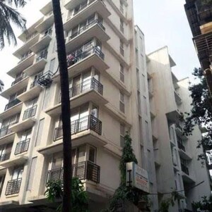  Plot For Sale in Malabar Hill