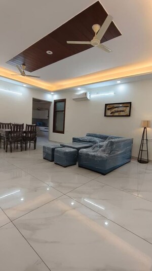 Living Room in 3 BHK Builder Floor at Sushant Lok 2, Sector 57 – for Rent