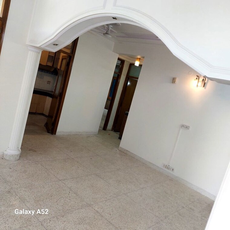 Room, sector 18 dwarka 3 Bedroom 1400 Sq.Ft. Apartment In Sector 18 Dwarka Delhi 9788290
