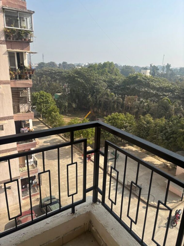 Balcony, gaurabagh 2 Bedroom 995 Sq.Ft. Apartment In Gaurabagh Lucknow 9788250