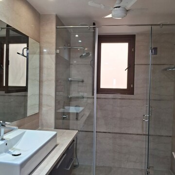 Building Lobby in 4 BHK Builder Floor at Panchsheel Park – for Rent