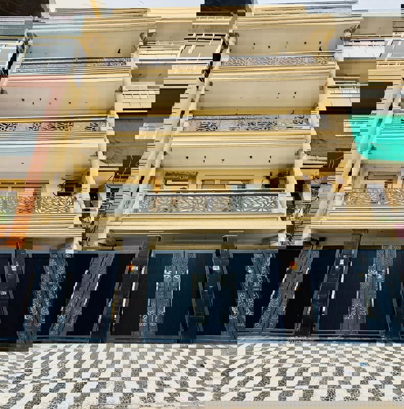 4 BHK + Extra Room Builder Floor For Sale in Green Fields Colony